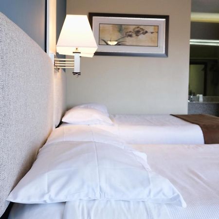 Regency Inn Of Eddyville Kuttawa Buitenkant foto